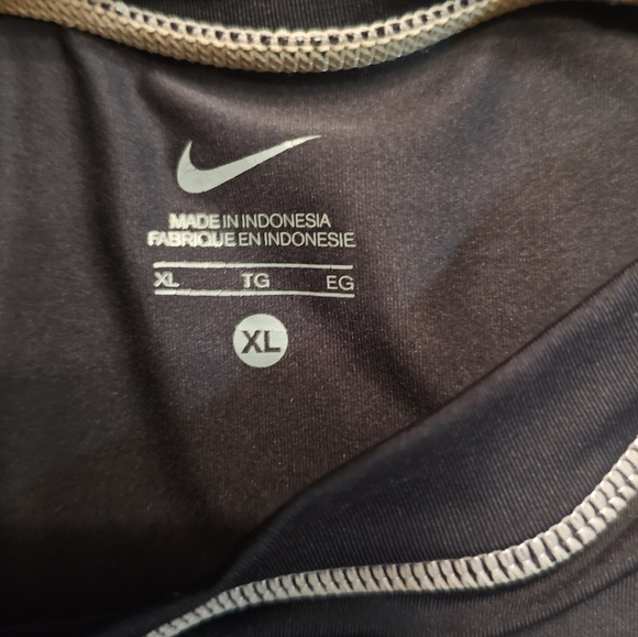 NIKE black t-shirt. Size XL. EXCELLENT CONDITION! - Picture 3 of 4